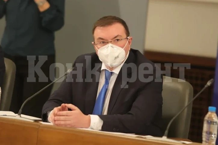 Министър Ангелов огласи кой и защо е починал след ваксинация с \