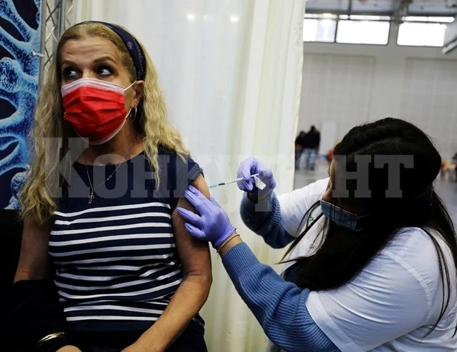 Около 4000 ваксинирани с първа доза в Румъния са се заразили