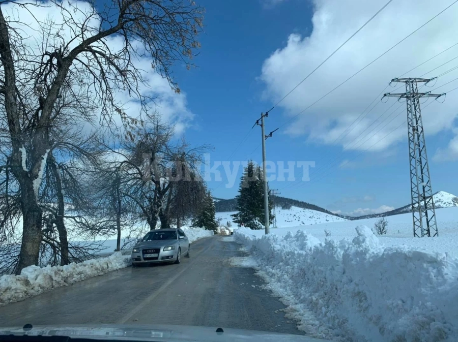Отворен за движение е пътят до пещерата Леденика (СНИМКИ)