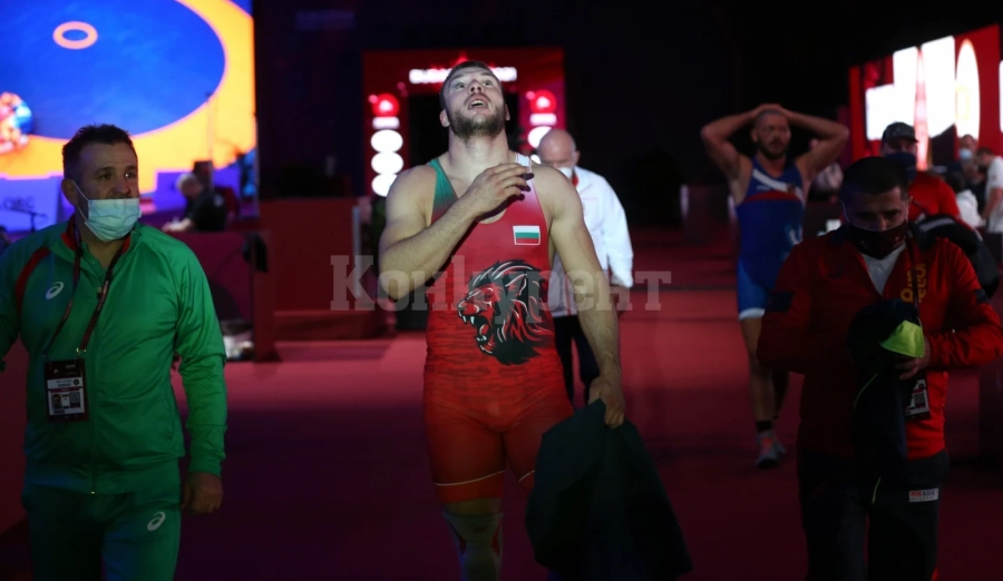 Олимпийска виза за Кирил Милов от Ботев 93