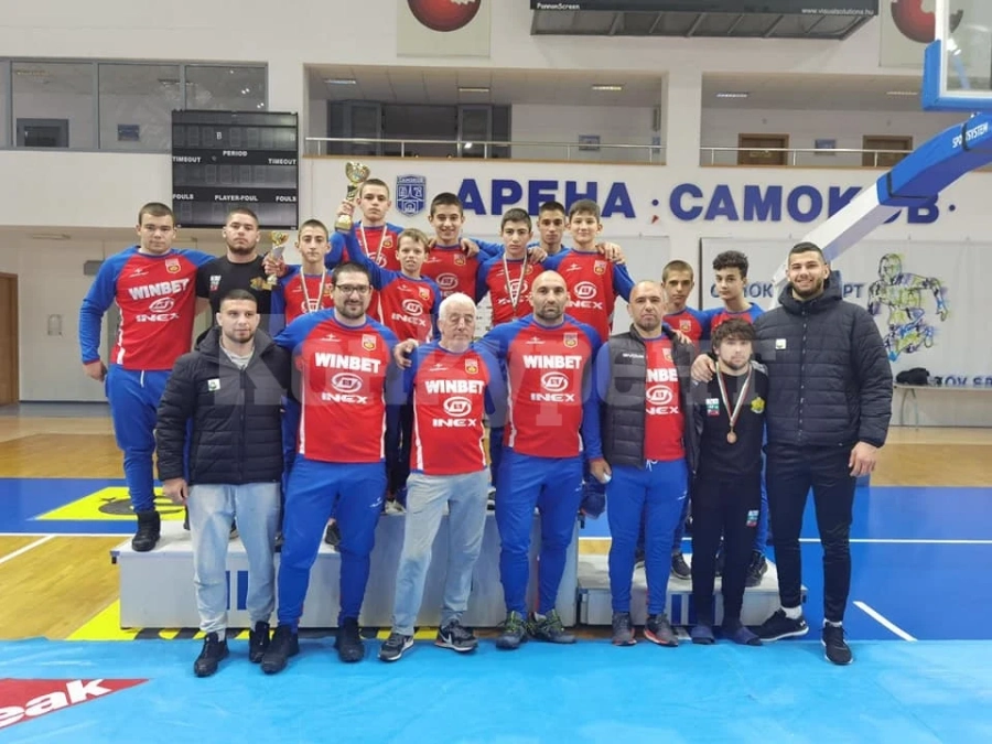 Добра вест за Ботев 93 и от Самоков след Будапеща, кадетите са №1 в България
