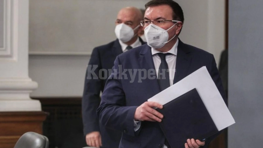 Здравният министър: Цели фамилии са болни, в лечебните заведения е пълно с млади хора (НА ЖИВО)
