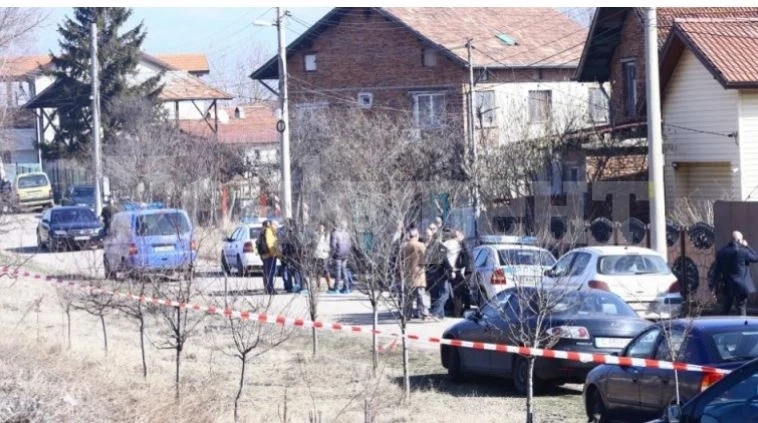 Зверство: 2 момчета и двама мъже убиха по особено мъчителен начин 51-годишен мъж