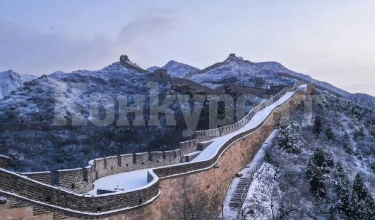 Китайски туристи бяха вкарани в черен списък заради драскане по Великата китайска стена