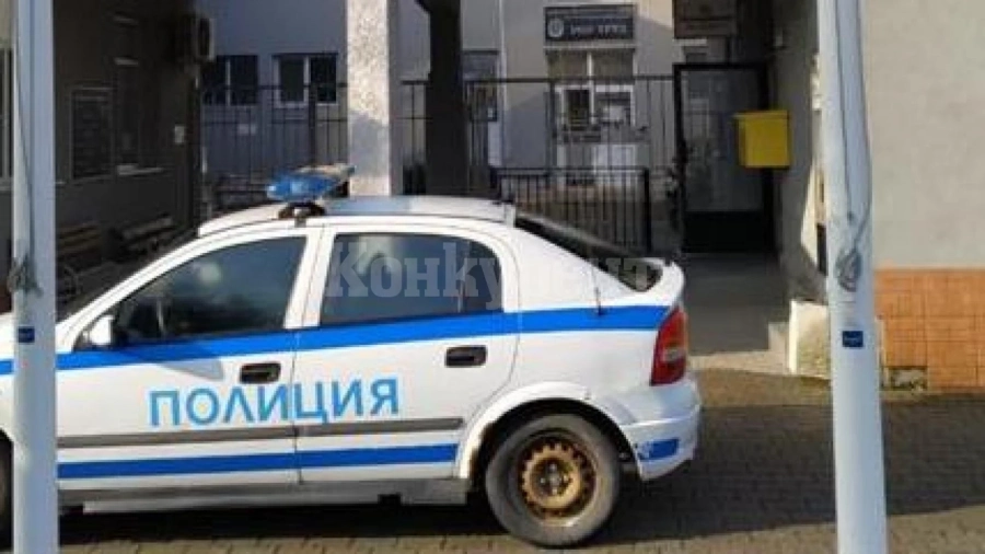 Двама непълнолетни и 20-годишен младеж ограбиха ученик