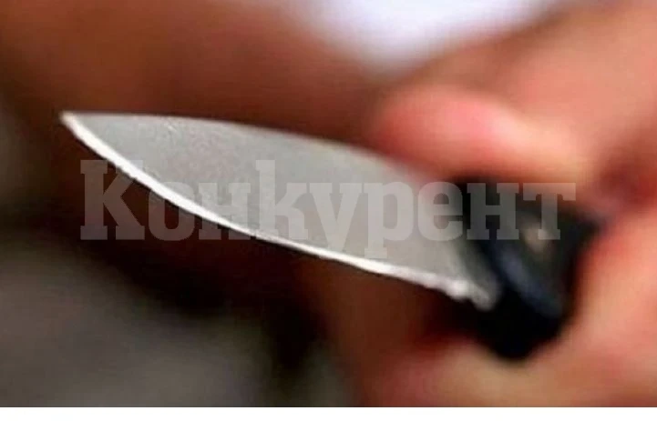 Гамен наръга с нож мъж в гърдите, извадиха оръжието чак година по-късно