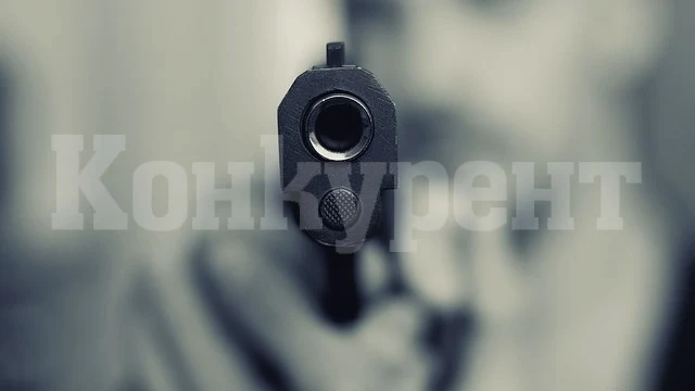 Стреляха по къщата на бивш кмет