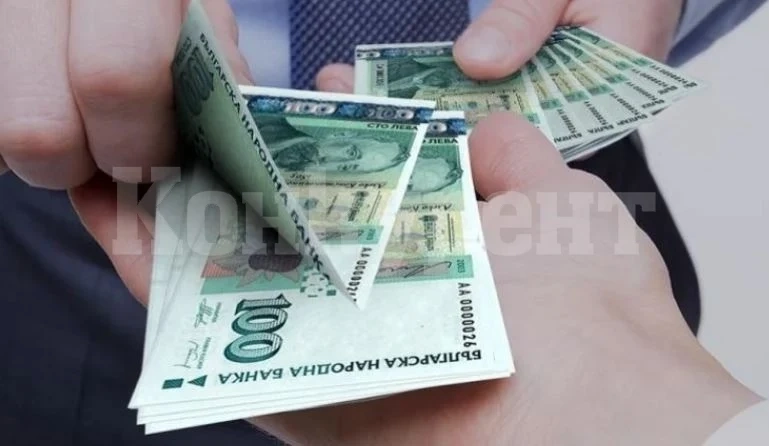 Пловдивски военен сви личната карта на колега заради кредит, но после...