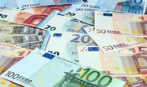 Търсят 1 000 евро на врачанка, изчезнали при пренасяне на багаж