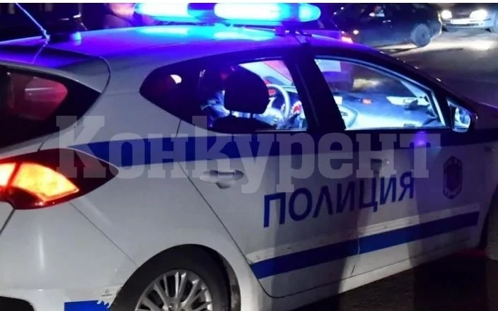 Бесен екшън в София: Мъж вади пищов в пицария, плащат му сметката