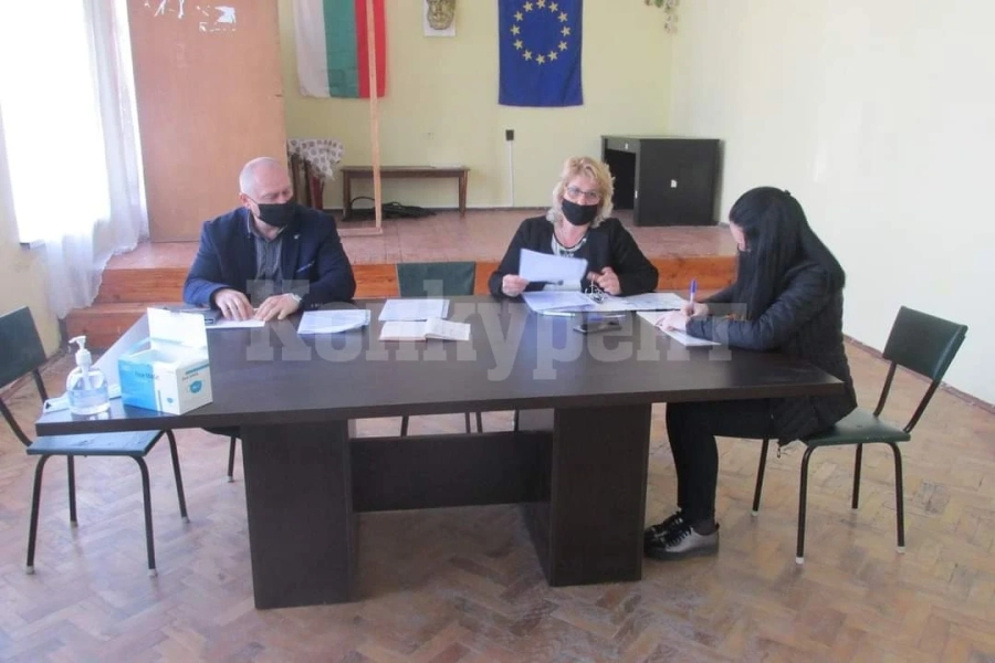 Съветници заседаваха в Ружинци извънредно