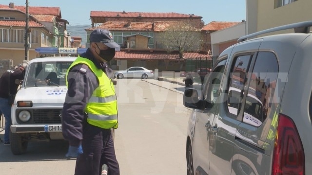  Заловиха четирима, нарушили карантината