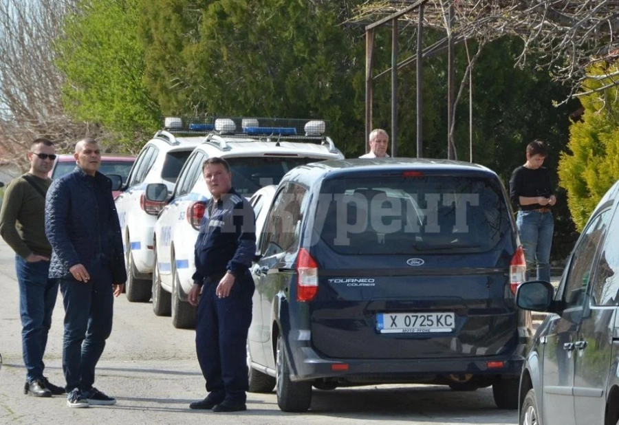 КЪРВАВА ДРАМА: Задържаха дъщеря за убийството на майка си