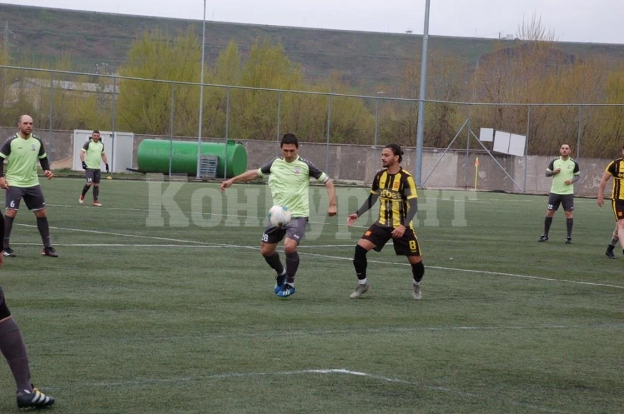 Дъжд от голове в елита на Монтанско