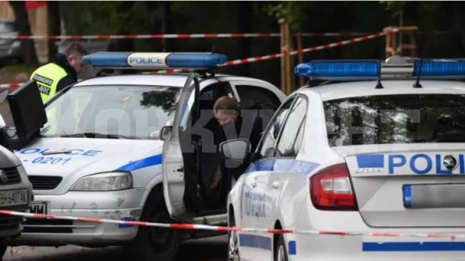 Кървава атака във Врачанско! Син намушка с нож в лицето баща си