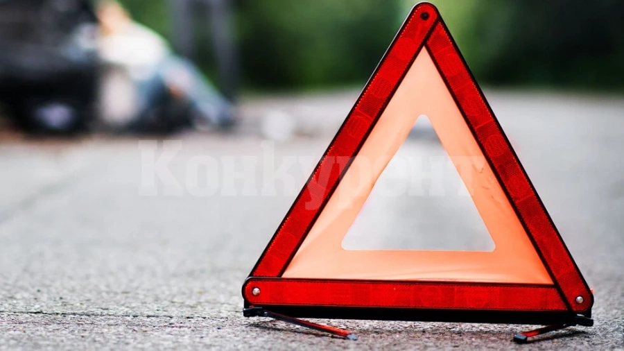 Катастрофа на Е-79! Блъснаха се бус и пикап