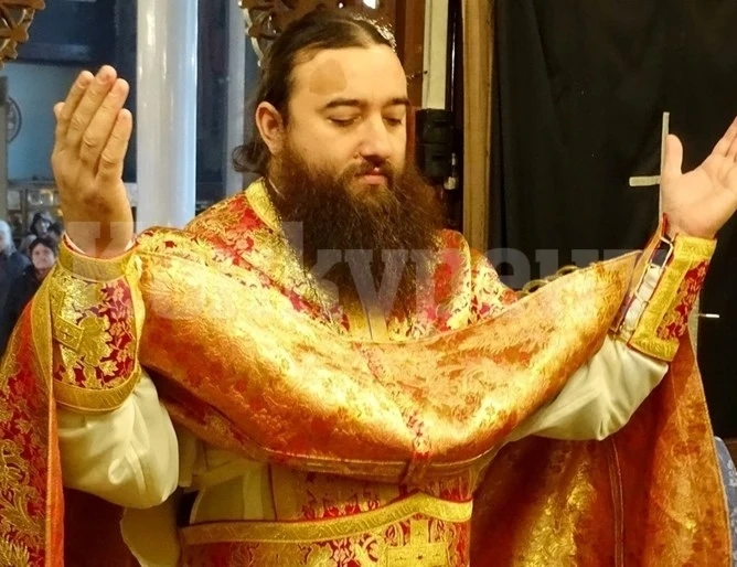 Канят богомолци в Клисурския манастир за възкресение на духа