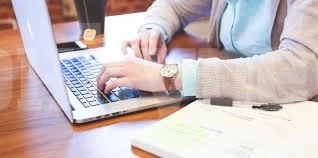 Търсят се млади хора с висше образование за работа в администрацията