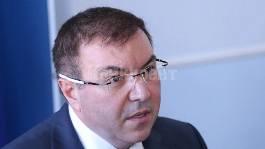 Удължиха с месец противоепидемичната обстановка у нас