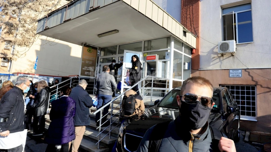 От 10 май лекарите ще заявяват ваксините си в електронната система