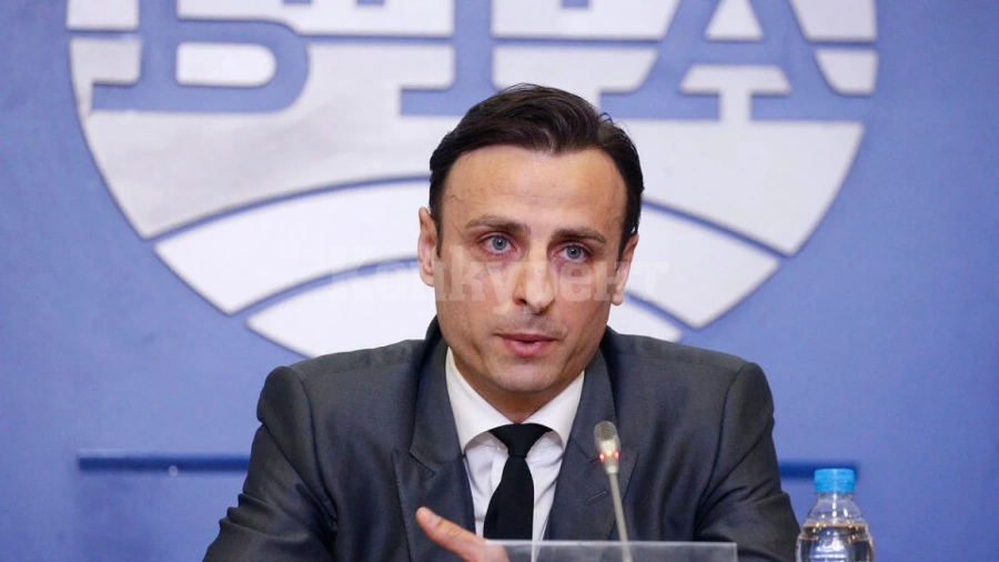 Бербатов: Светът ни се смее за случилото се в БФС