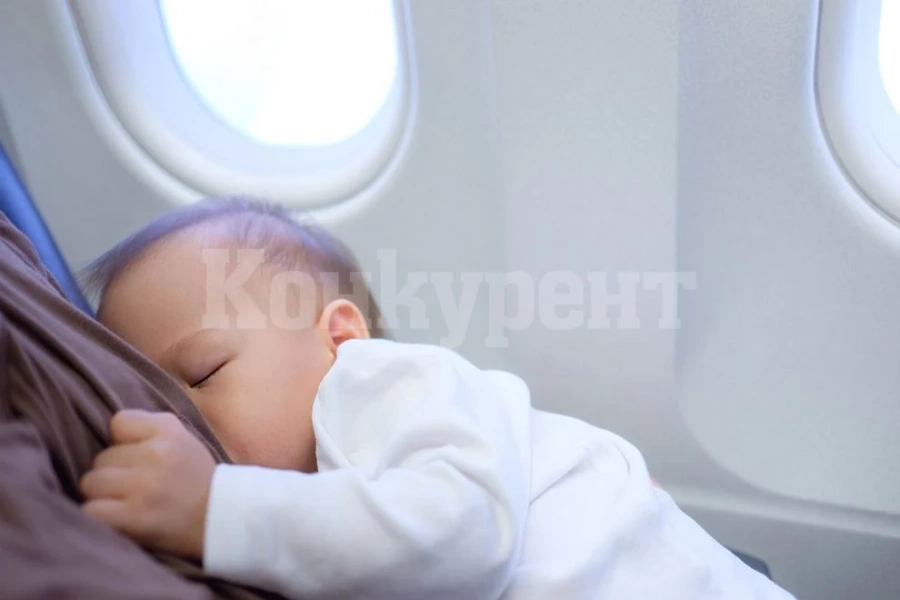 Жена роди на борда на самолет