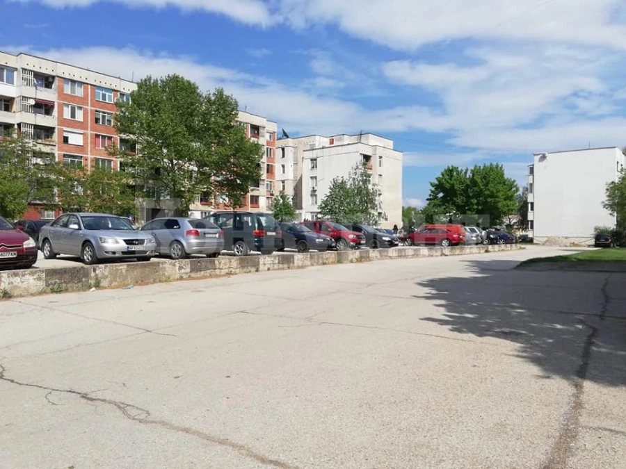Стартират ремонти на улици в Козлодуй, местете колите