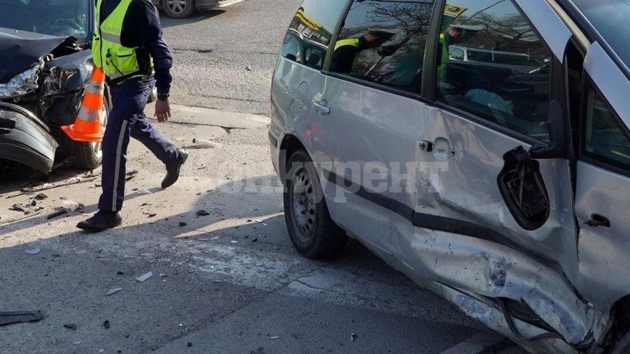 Тежка катастрофа в столицата помрачи празника