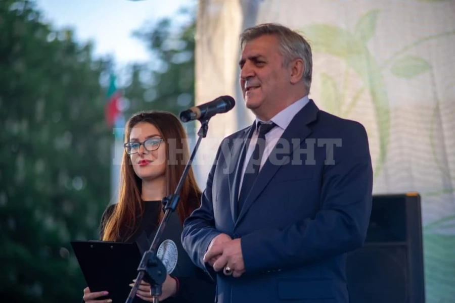 Навръх Гергьовден официално бяха открити 47-те Празници на културата „Мездра-май“