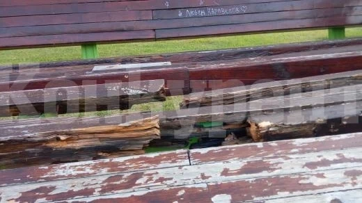 Вандали потрошиха десетки пейки в Монтана