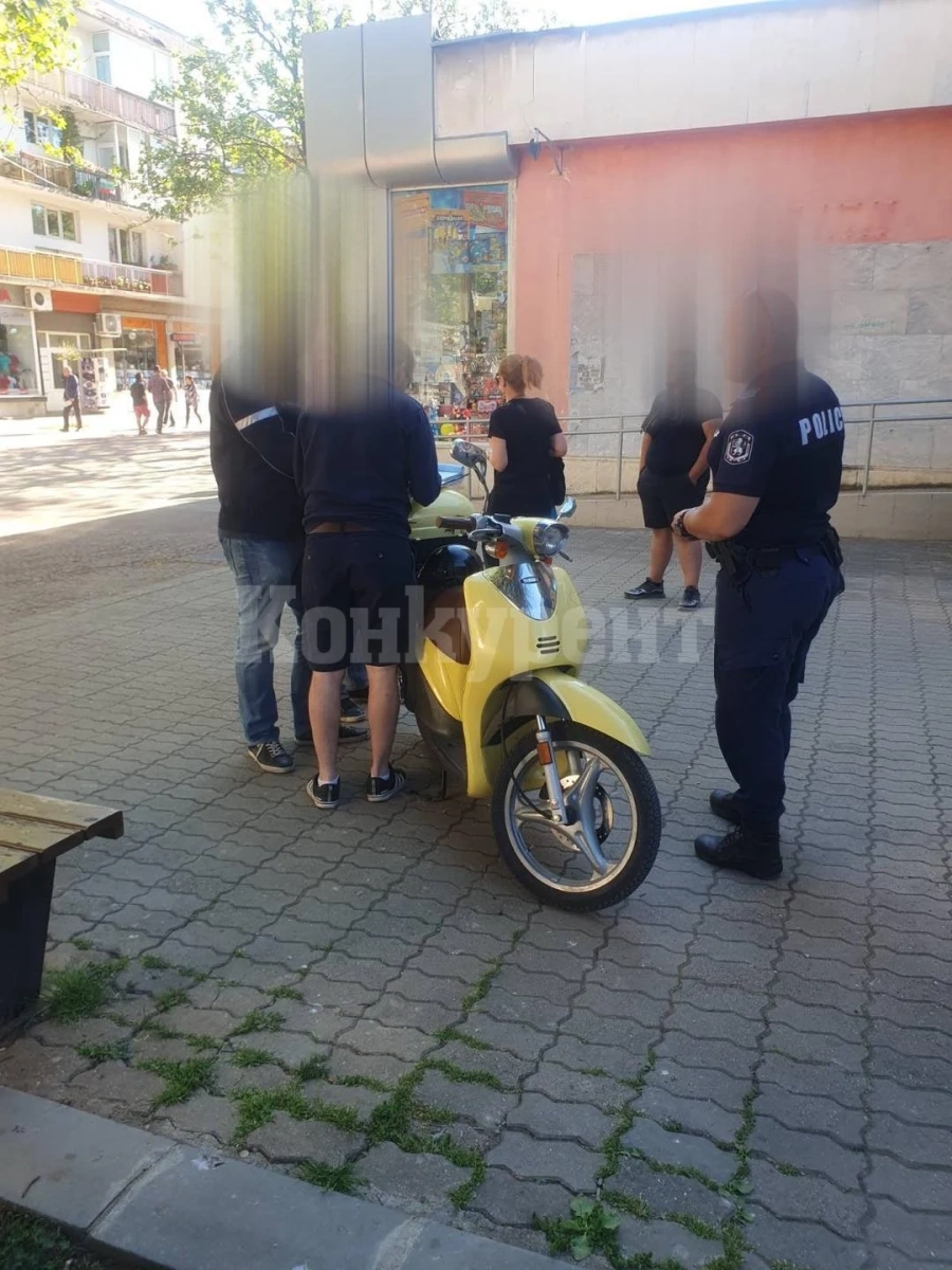 Глобиха мотоциклетист, шофиращ по пешеходната зона на Враца