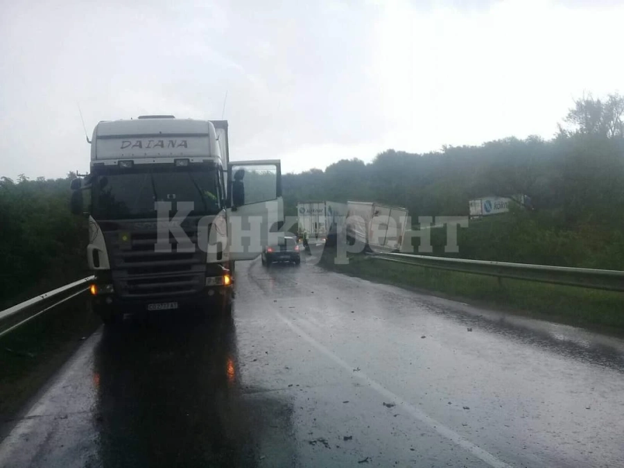 Нова блокада на път Е-79, край Медовница е страшно