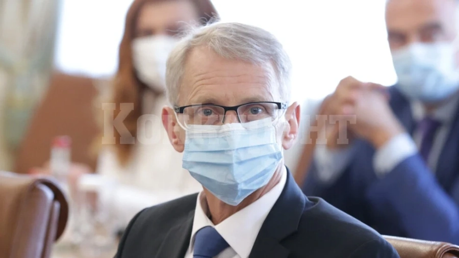 Образователният министър: Първият ни приоритет е успешното завършване на учебната година