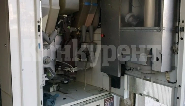 Разбиха кафе автомат в центъра на Вършец