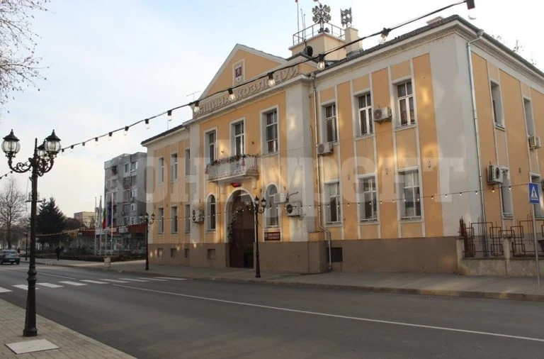 Започва ударно асфалтиране в Козлодуй