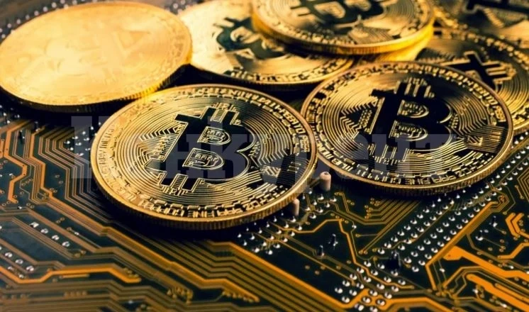 Отговори на матурите се търгуват в биткойни из социалните мрежи