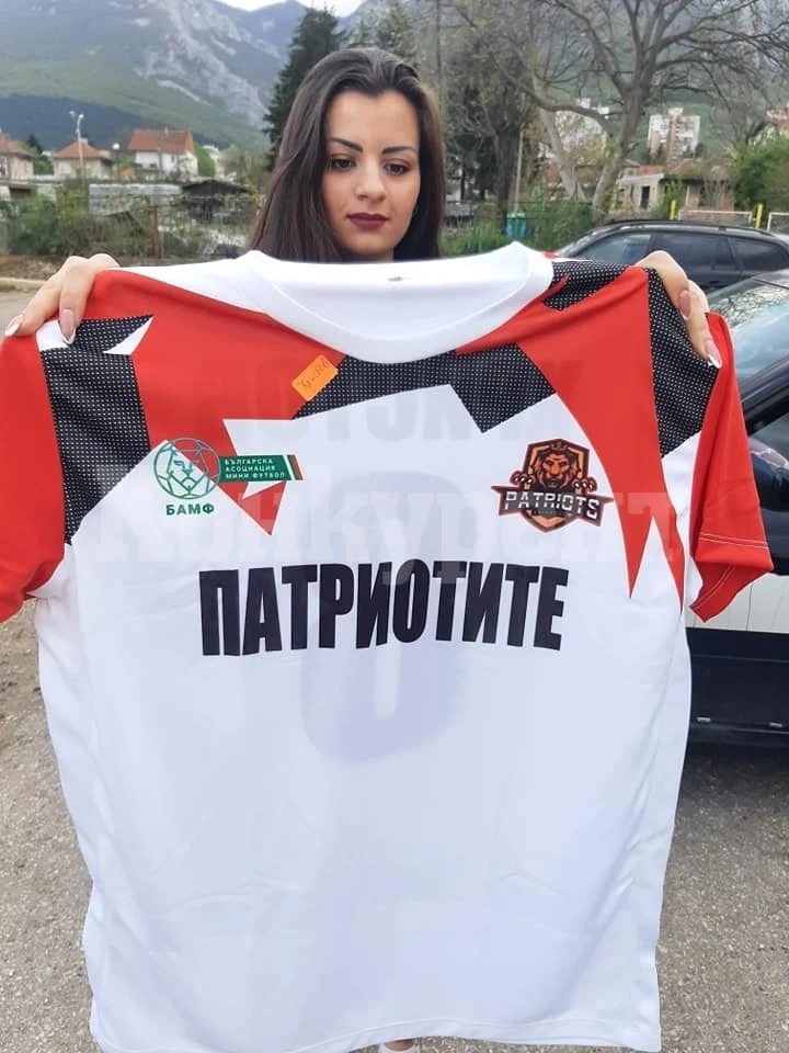 Красива победа за Патриотите, Янев мушна 5 гола