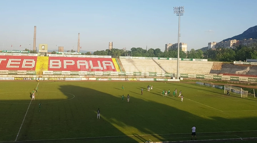 Класика за обезкървения Ботев 2 срещу Локо /Мз/ с 2 гола на Желев и един на Пайо