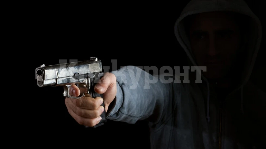 Стрелба с газов пистолет в Шумен, има задържани