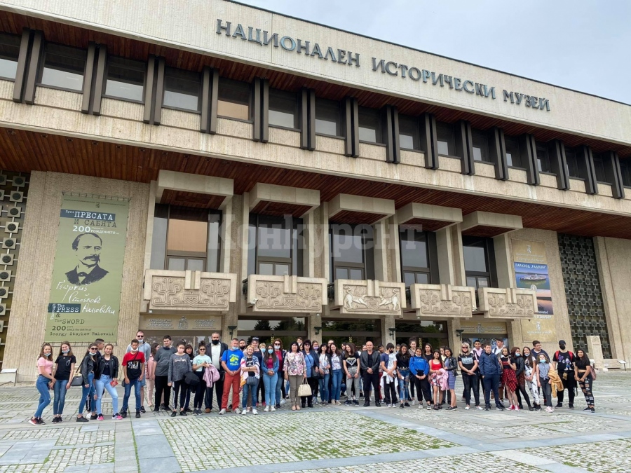 ПГТР – Враца с изнесени часове в музеите по НП „Осигуряване на съвременна образователна среда“