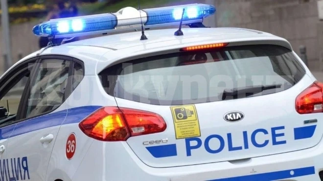 Спипаха 18-годишен дрогиран да дава газ на Ауди
