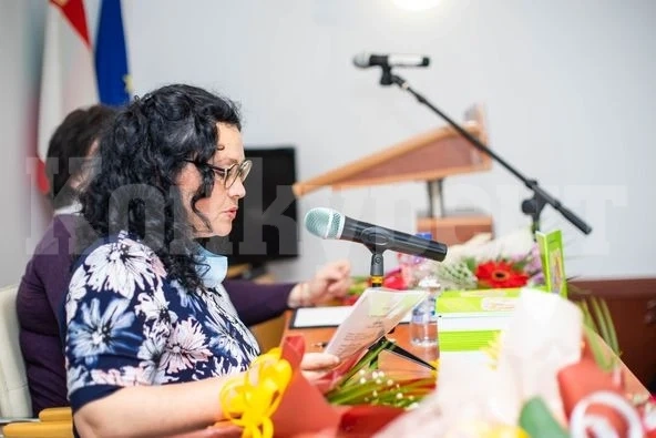 Мездренски поетеси с престижни награди от национални поетични конкурси СНИМКИ