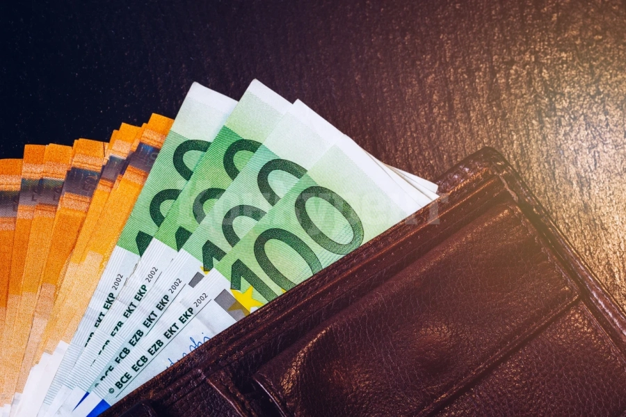 €1200 на месец без работа дават в Германия