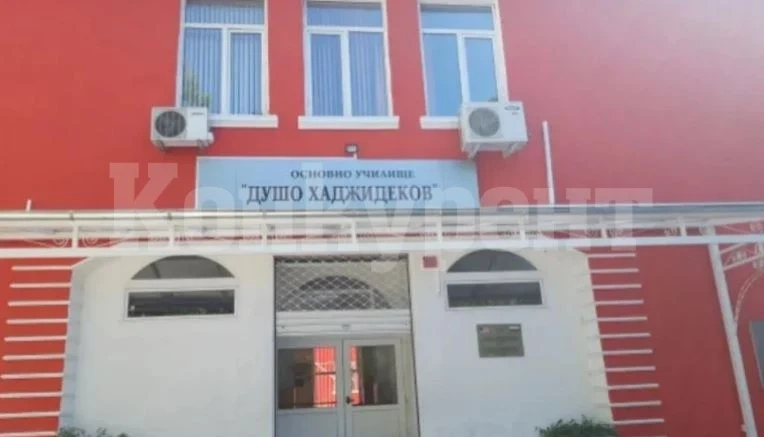 Набучиха с ножица в корема първокласник в училище в Пловдив