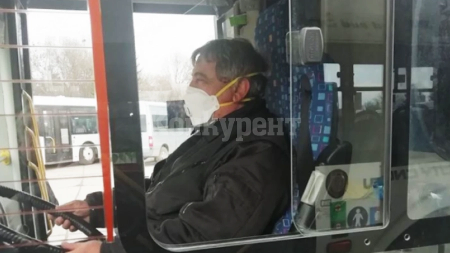 АГРЕСИЯ: Жена ухапа контрольорка в градския транспорт