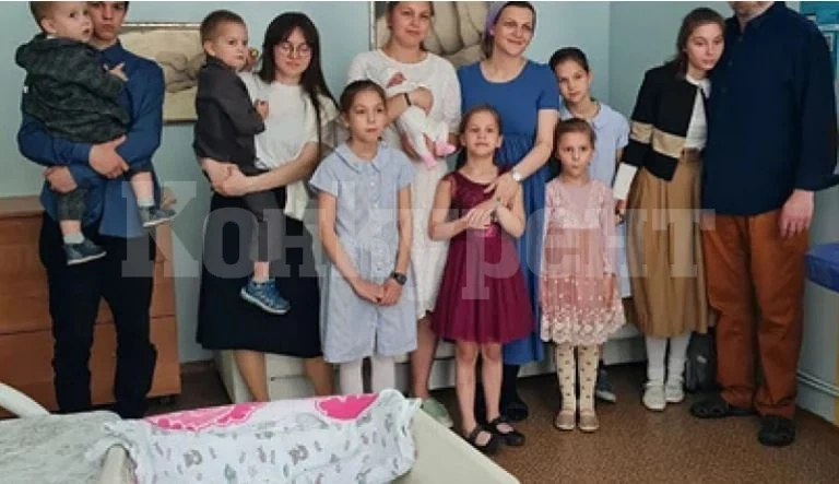 Невероятно! Тя е под 40, а вече роди своето 11-то дете