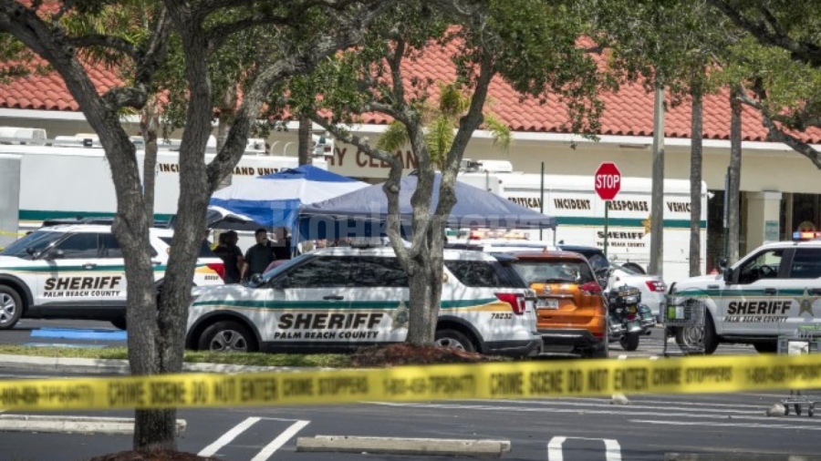 Застреляха двама възрастни и дете в магазин във Флорида
