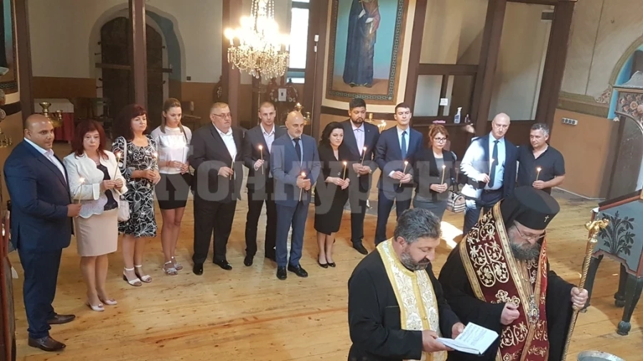 Кандидатите за депутати на ДПС бяха благословени от Врачанския митрополит Григорий