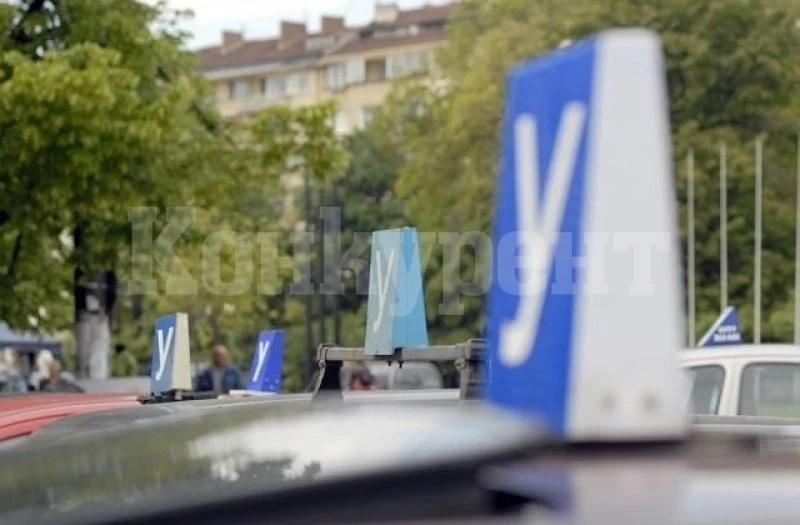 Автоинструктори пак скачат на протест