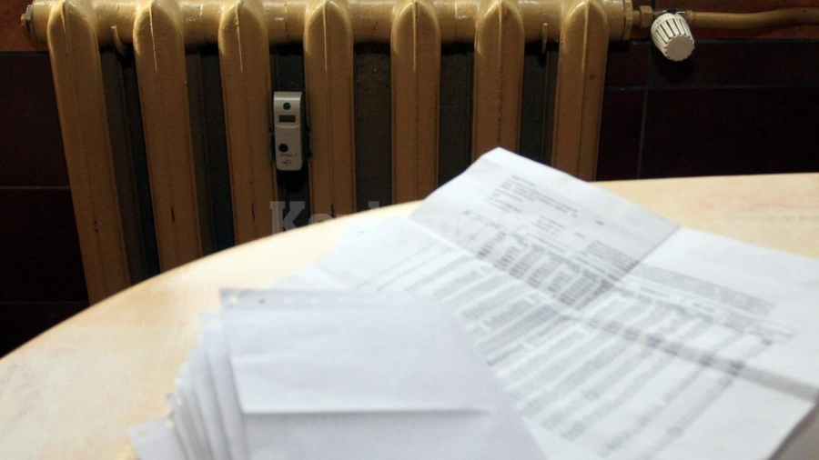 Вижте с колко и кога поскъпват токът и парното